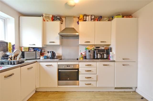 12, Slade Baker Way - Image 15