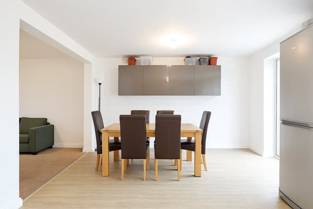 12, Slade Baker Way - Image 2