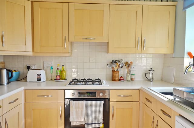 34, Casson Drive - Image 11