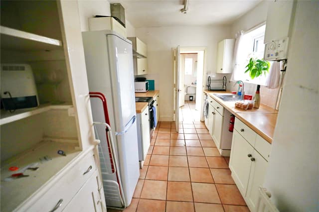 28, Springfield Avenue - Image 14