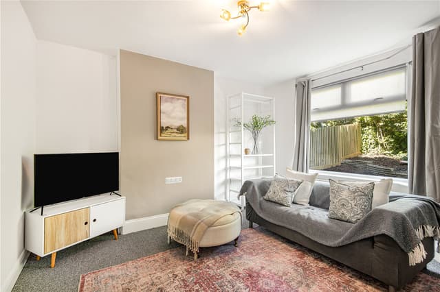 14, Sherwell Road - Image 8