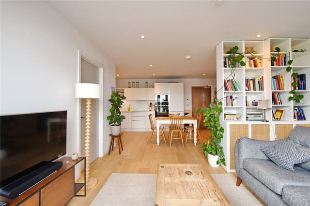 Flat 75, The Dials, Runway Avenue - Image 19
