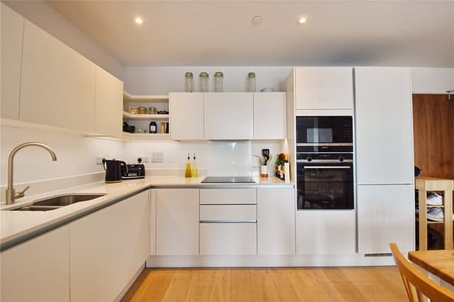 Flat 75, The Dials, Runway Avenue - Image 16
