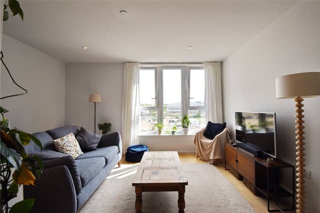Flat 75, The Dials, Runway Avenue - Image 12