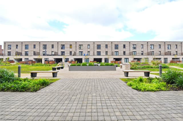 Flat 75, The Dials, Runway Avenue - Image 4