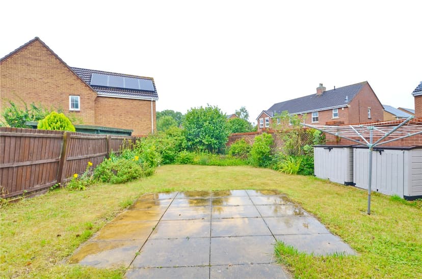 Room 6, Lutyens Close - Image 5