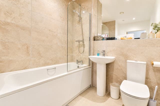 Flat 505, Beckford House, Carmen Beckford Street - Image 11