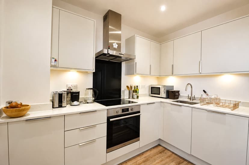 Flat 505, Beckford House, Carmen Beckford Street - Image 9