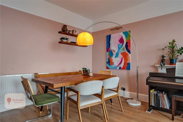 SFF, Royal York Crescent - Image 21