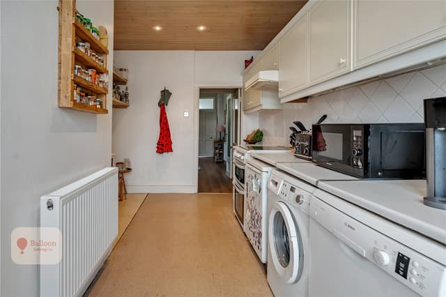 SFF, Royal York Crescent - Image 16