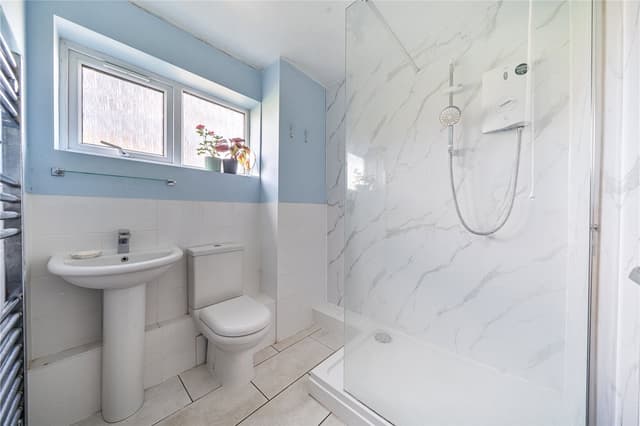 4 Maple Court, Westover Gardens - Image 15