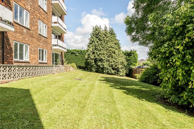 4 Maple Court, Westover Gardens - Image 14