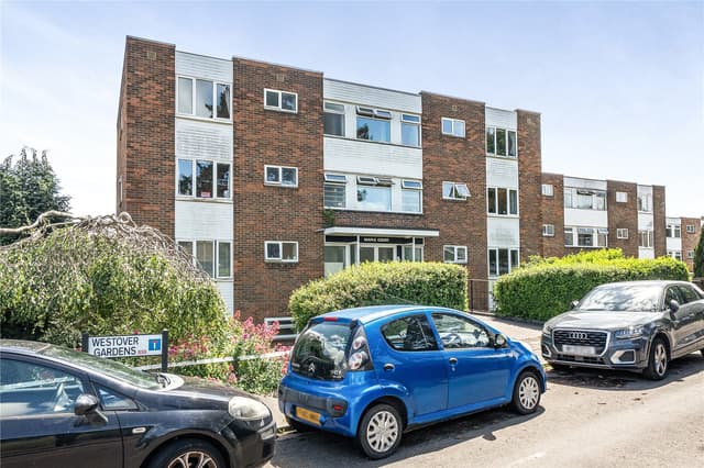 4 Maple Court, Westover Gardens - Image 10