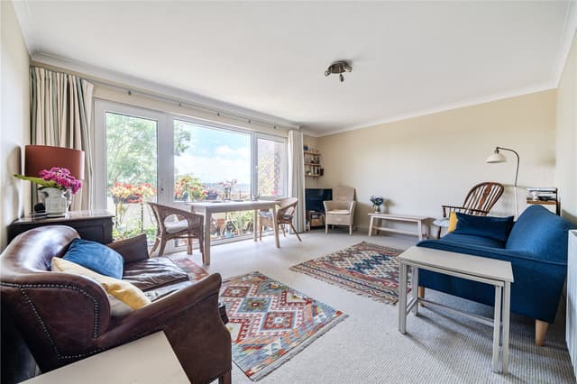 4 Maple Court, Westover Gardens - Image 8