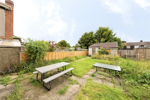 116, Monks Park Avenue - Image 18