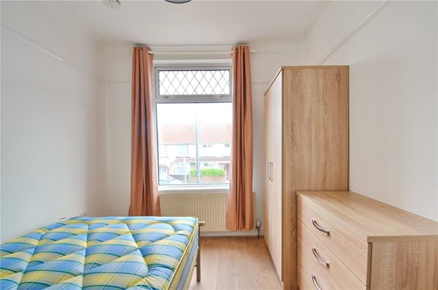 558, Filton Avenue - Image 4