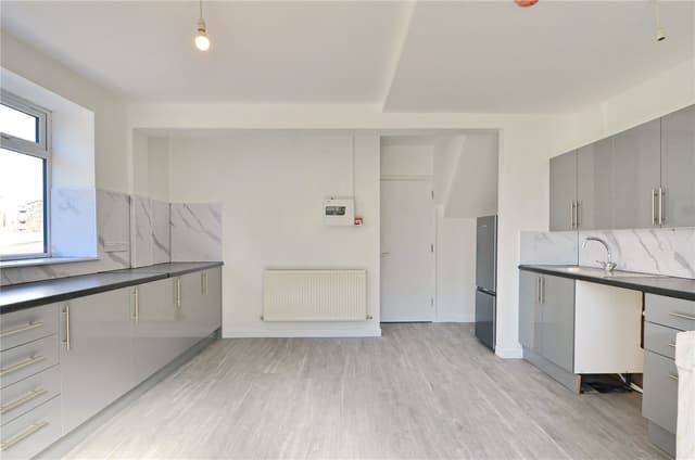Room 1, Hollywood Road - Image 5