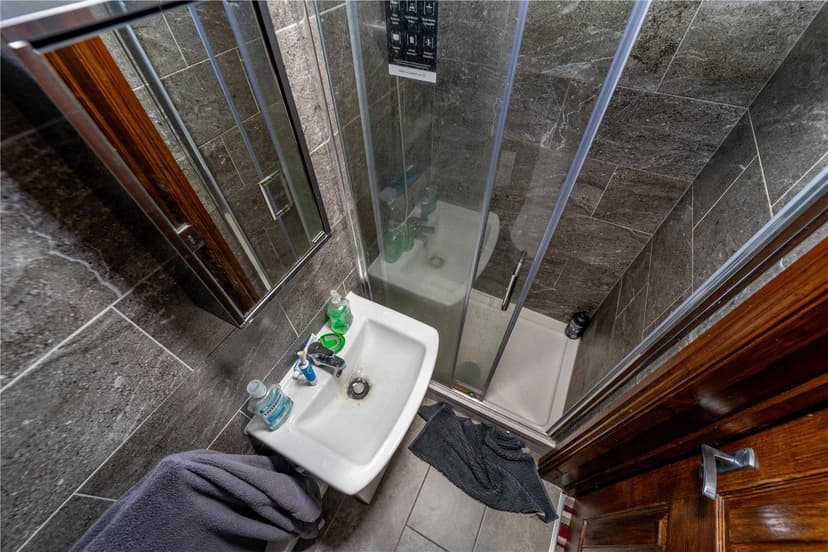 Room 1, Ground Floor Front, Heeley Road - Image 19