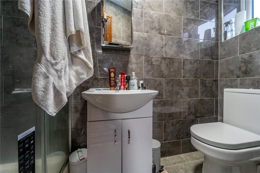 Room 1, Ground Floor Front, Heeley Road - Image 13