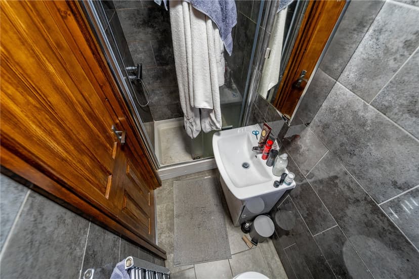 Room 1, Ground Floor Front, Heeley Road - Image 10