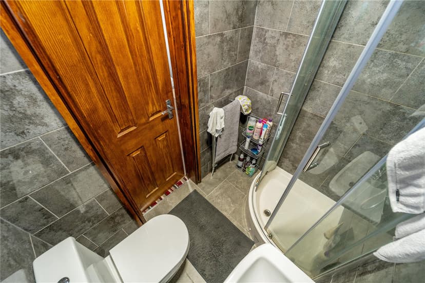 Room 1, Ground Floor Front, Heeley Road - Image 2