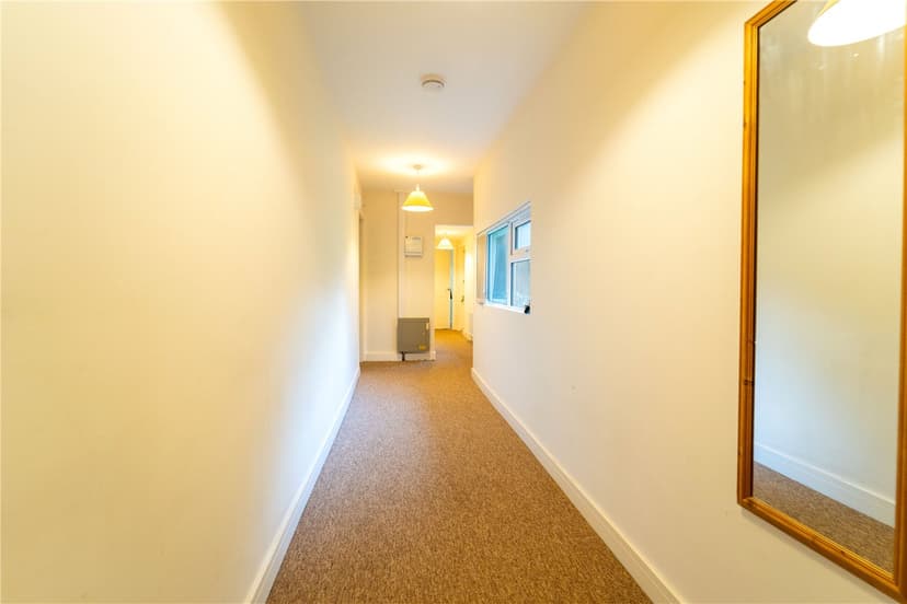 Studio 4, Oakfield Road - Image 4