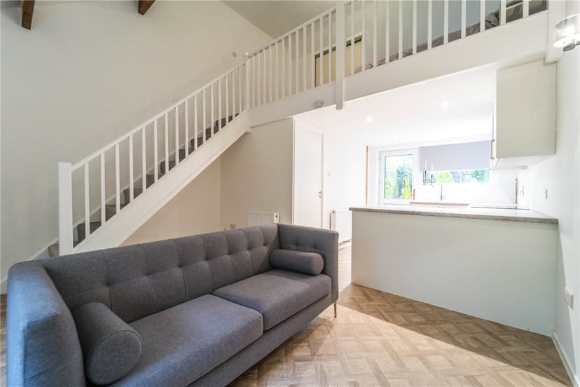 29, Raddlebarn Farm Drive - Image 14