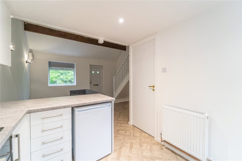 29, Raddlebarn Farm Drive - Image 9