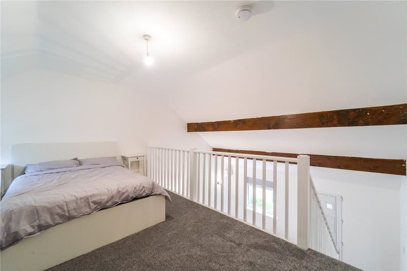 29, Raddlebarn Farm Drive - Image 7