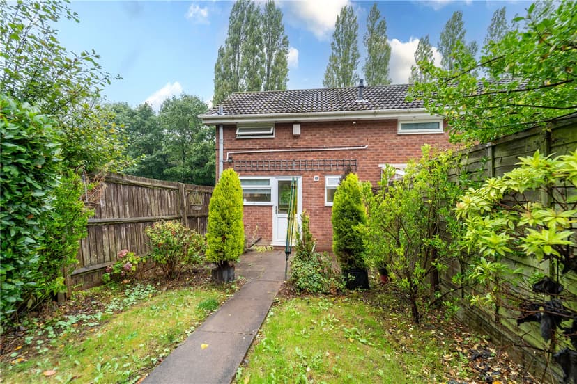 29, Raddlebarn Farm Drive - Image 2