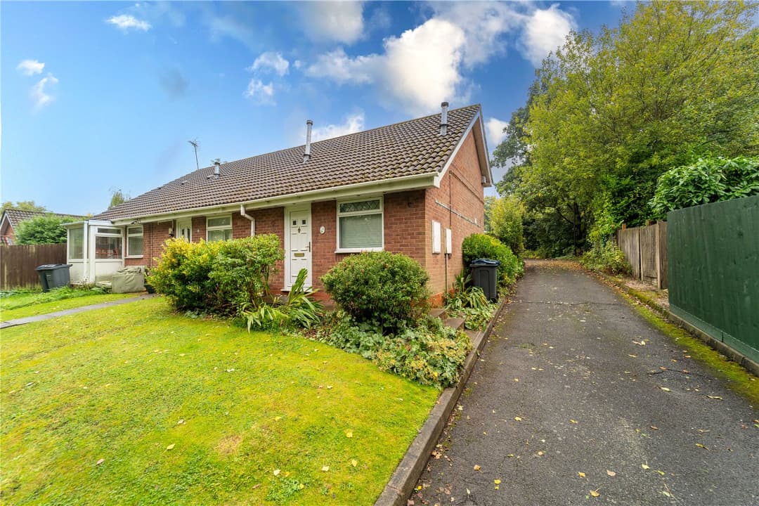 29, Raddlebarn Farm Drive