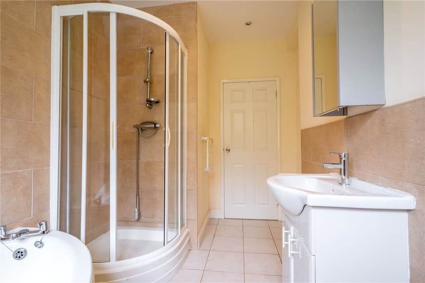 Flat 6, Bristol Court, Silvington Close - Image 10