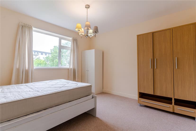 Flat 6, Bristol Court, Silvington Close - Image 9