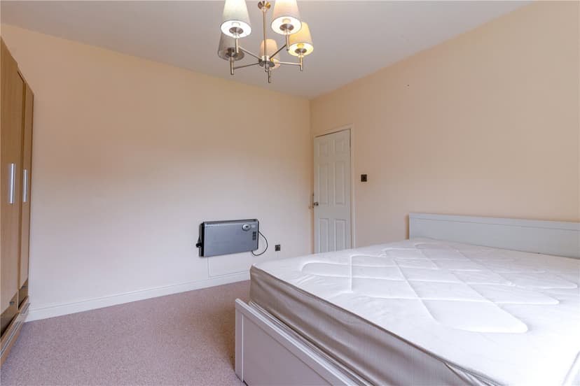 Flat 6, Bristol Court, Silvington Close - Image 8