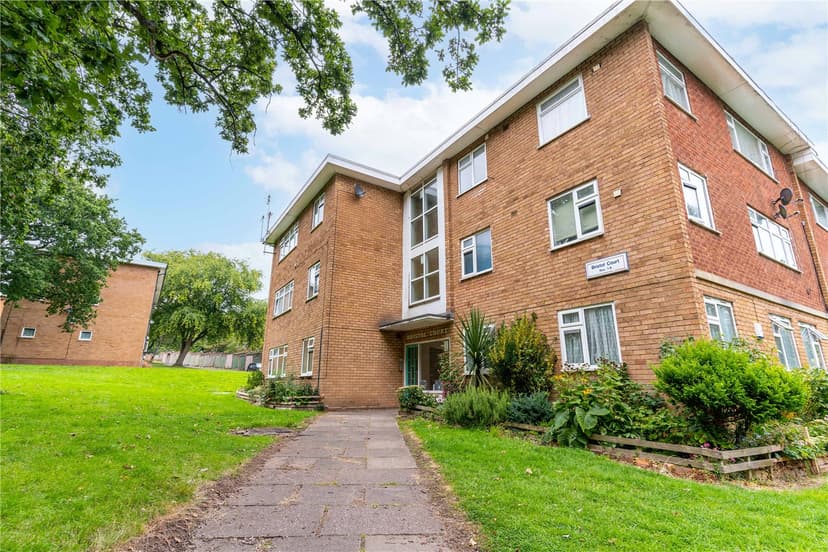 Flat 6, Bristol Court, Silvington Close - Image 2