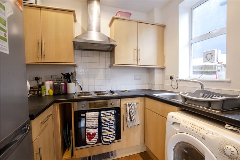 Flat 2, Heeley Road - Image 5