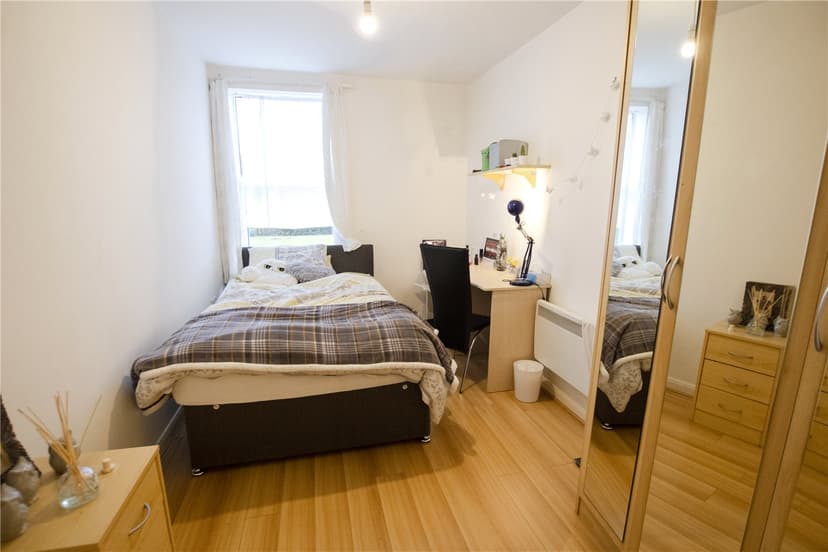 Flat 2, Heeley Road - Image 3