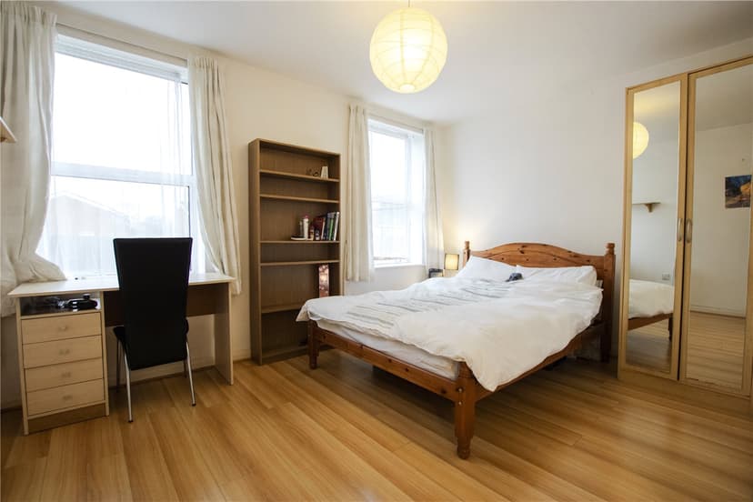 Flat 2, Heeley Road - Image 2
