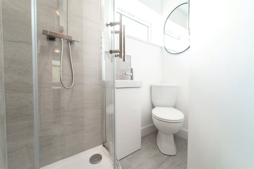Flat 32, Roman Way - Image 15
