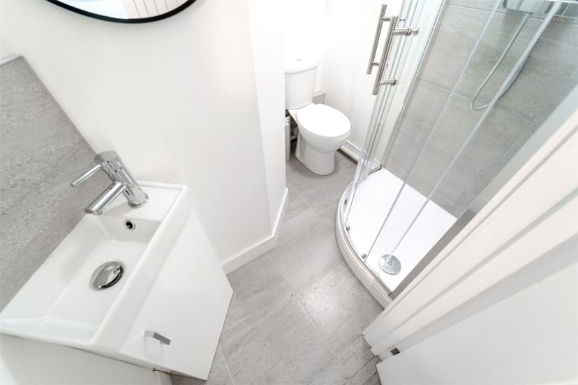 Flat 32, Roman Way - Image 12