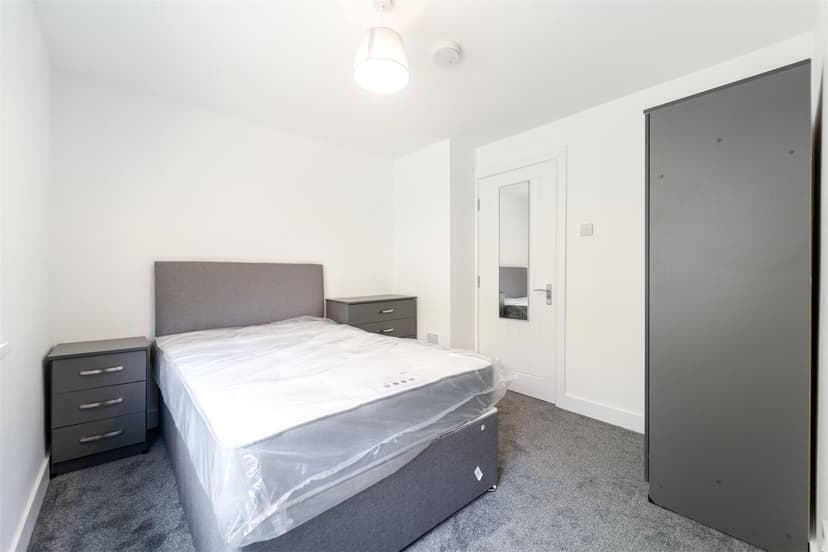 Flat 32, Roman Way - Image 10