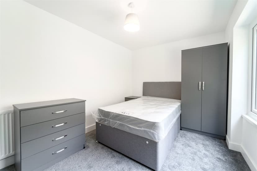 Flat 32, Roman Way - Image 4