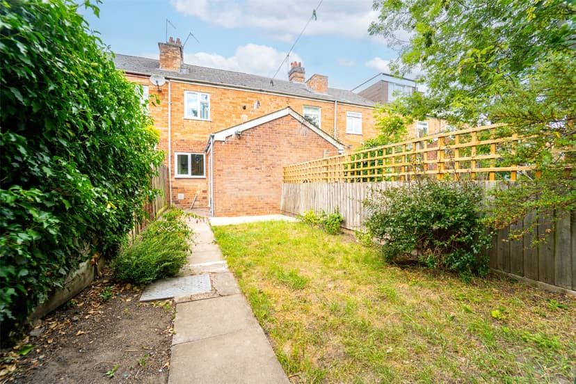 33, St. Stephens Road - Image 2