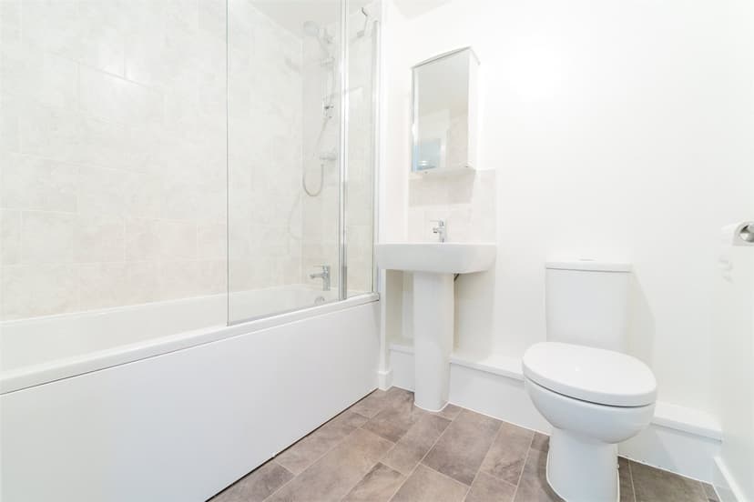 Apartment 4, Blenheim Court, Escelie Way - Image 10