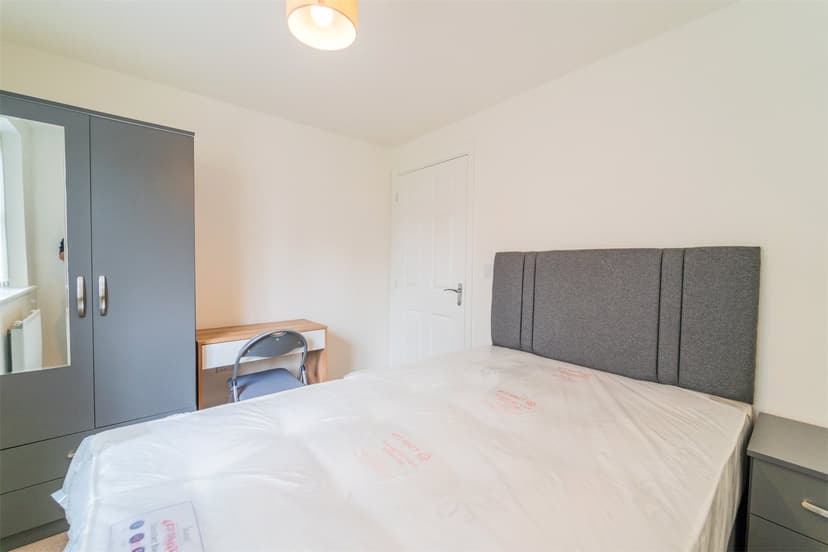 Apartment 4, Blenheim Court, Escelie Way - Image 6