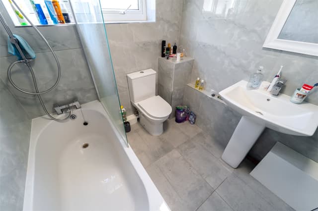 96, Umberslade Road - Image 9