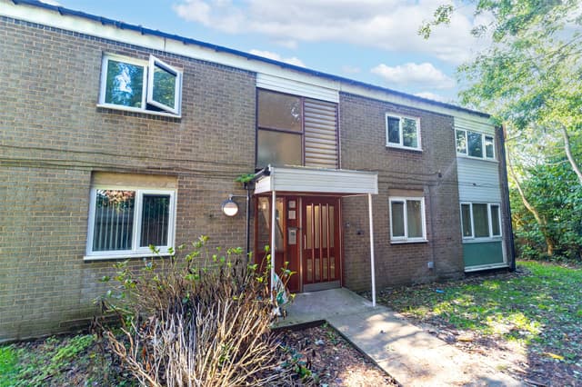 96, Umberslade Road - Image 2
