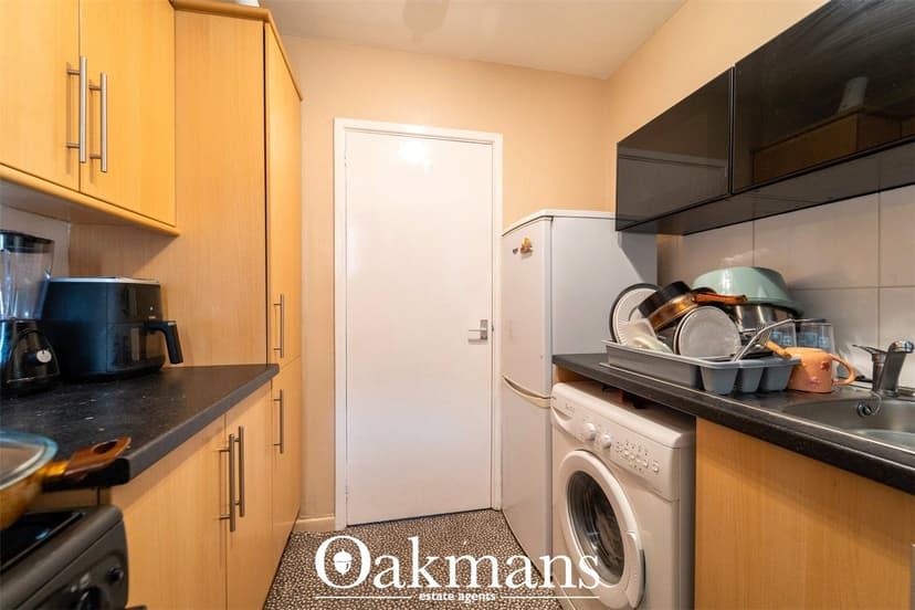 83, Wellman Croft - Image 4