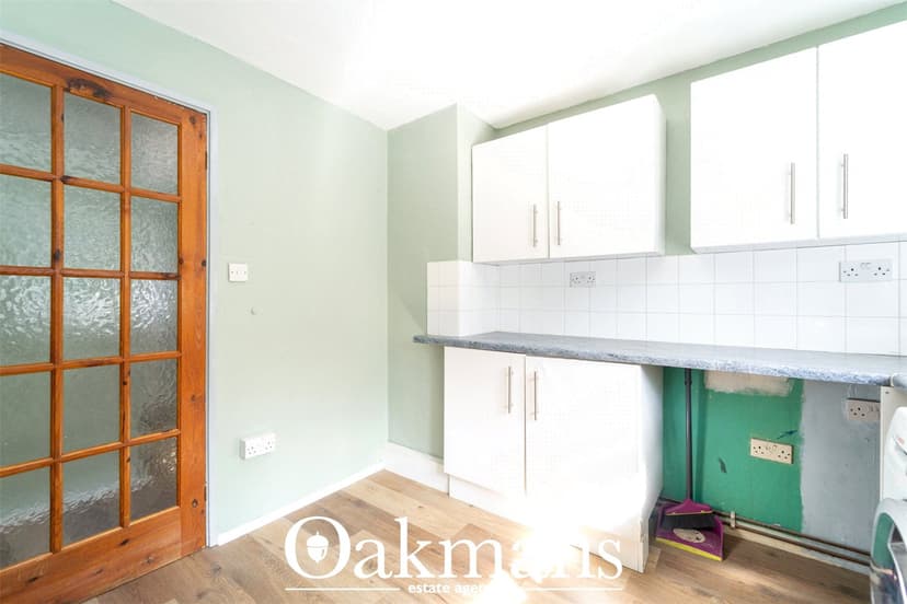 30, Roman Way - Image 9