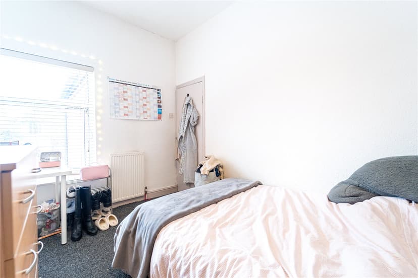 121, Westminster Road - Image 2